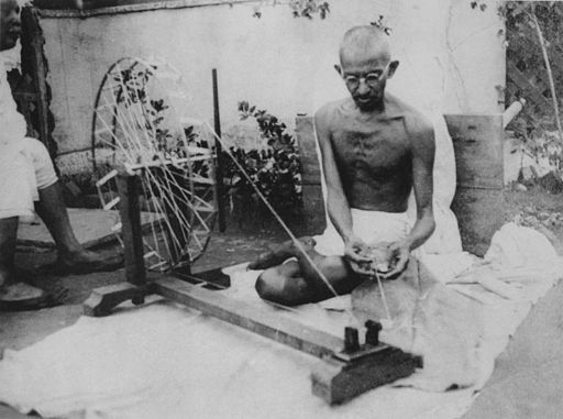  mahatma gandhi as part of the independence movement. He encouraged people to wear clothes made of homespun yarn termed as "khadi" to popularize and promote khadi. Location Sabarmati.